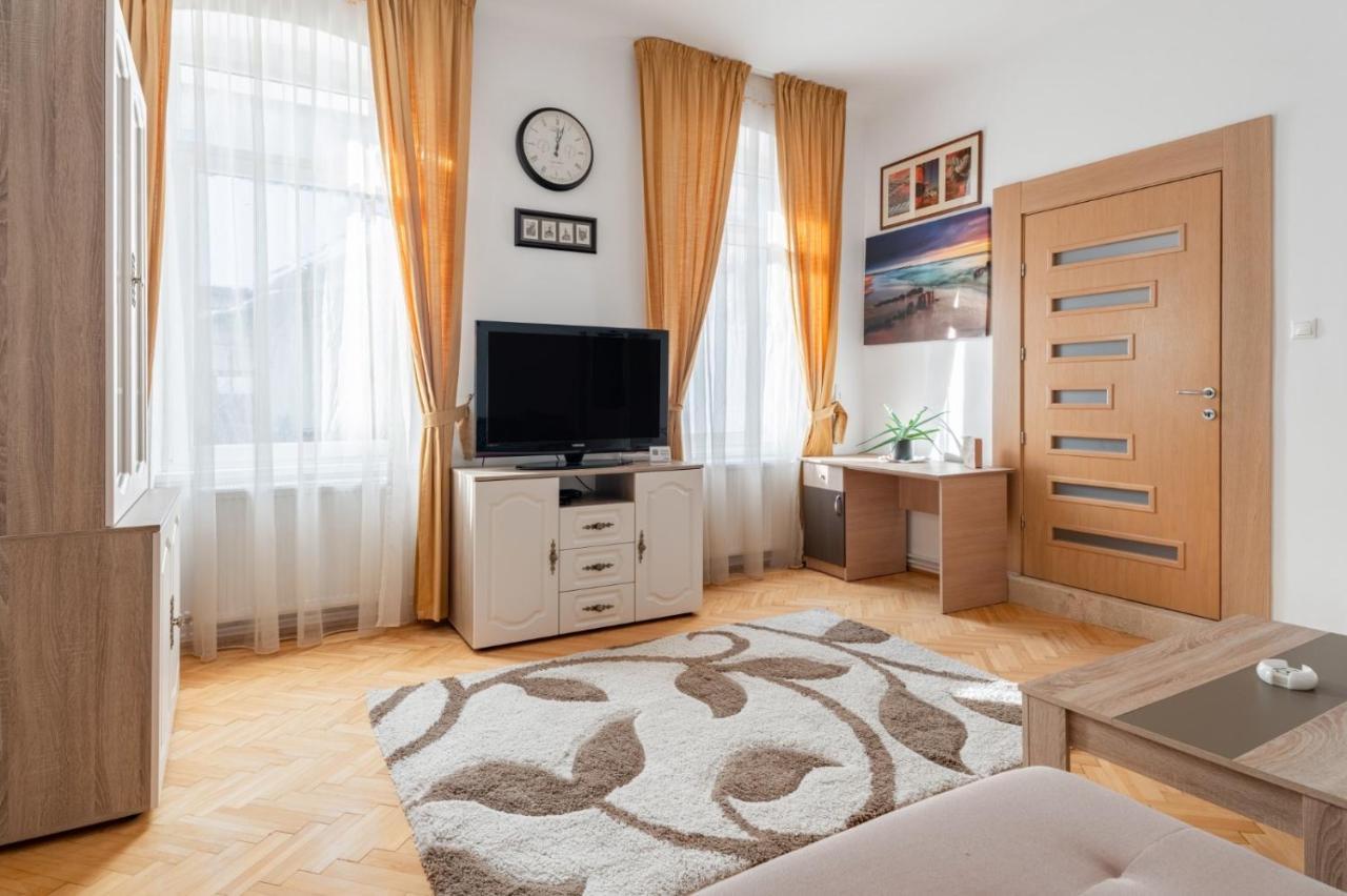 Brasov Centrul Vechi - 67Sqm - 2Min To Counsel Square 아파트 외부 사진