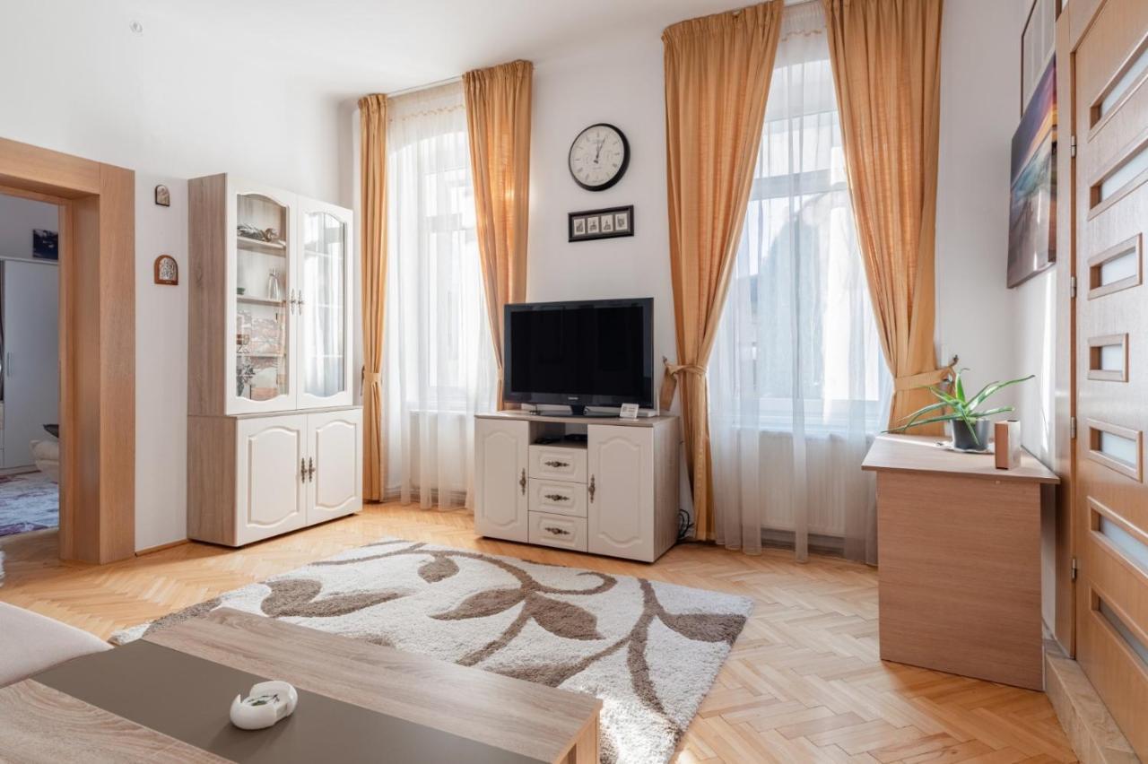 Brasov Centrul Vechi - 67Sqm - 2Min To Counsel Square 아파트 외부 사진