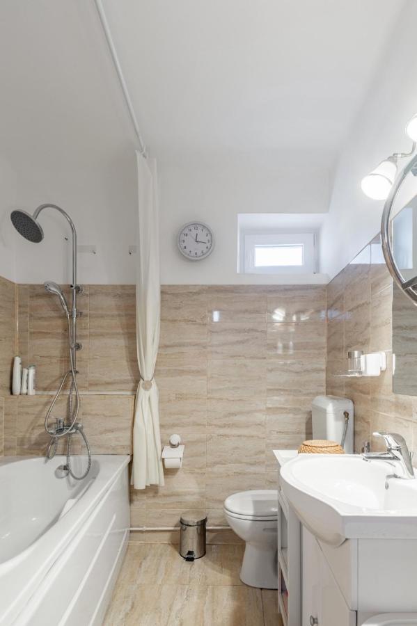 Brasov Centrul Vechi - 67Sqm - 2Min To Counsel Square 아파트 외부 사진