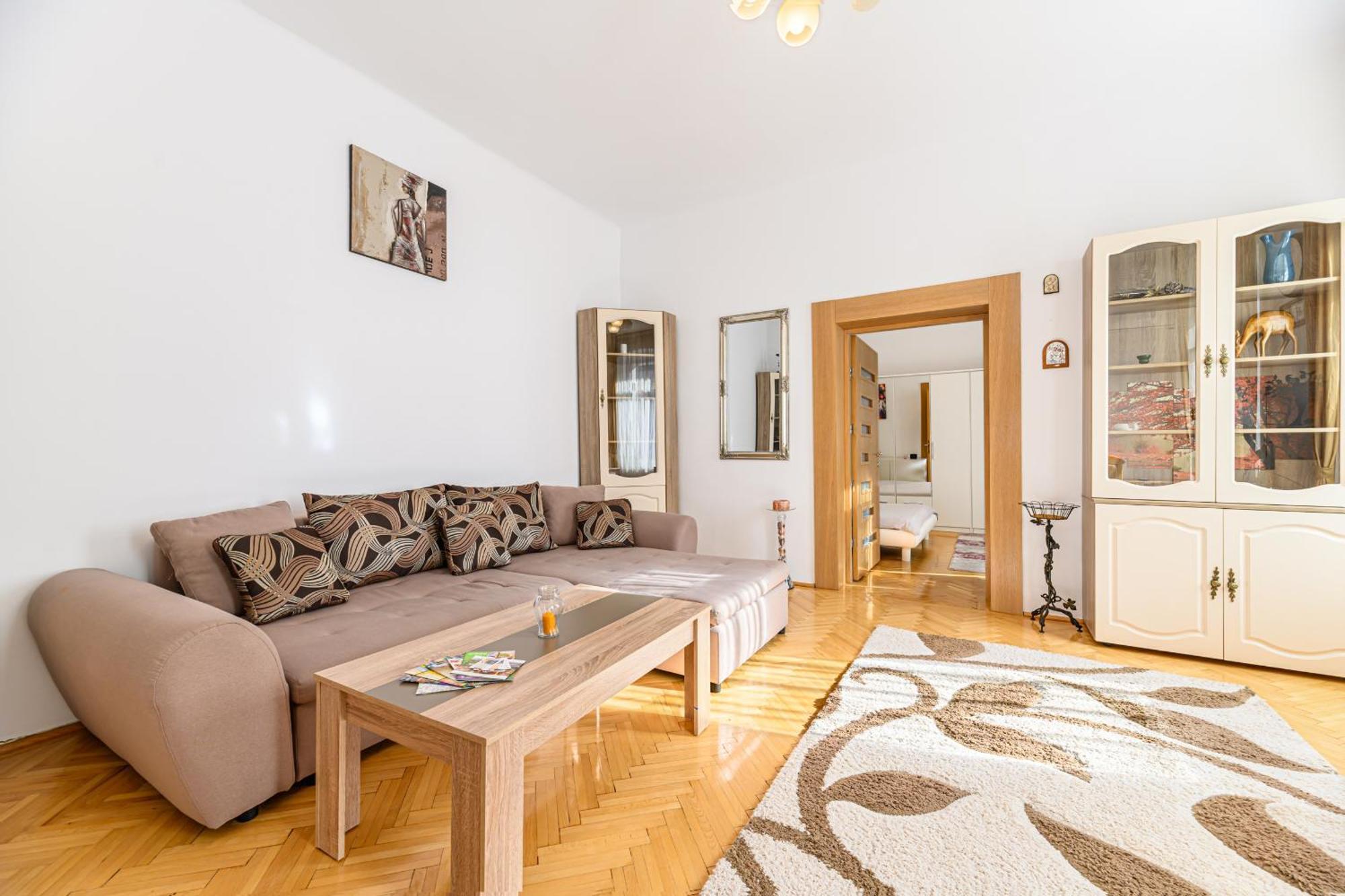 Brasov Centrul Vechi - 67Sqm - 2Min To Counsel Square 아파트 외부 사진