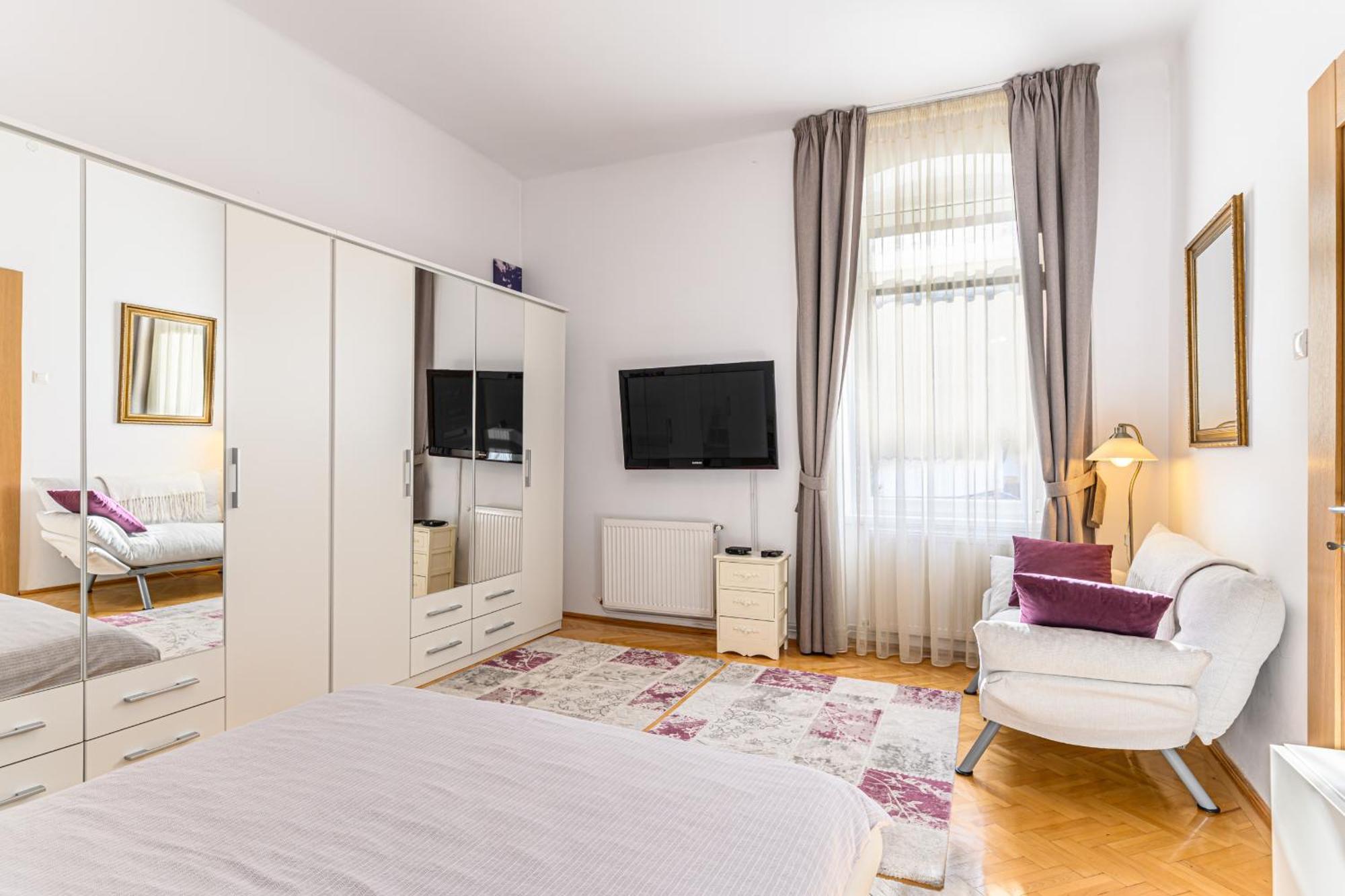 Brasov Centrul Vechi - 67Sqm - 2Min To Counsel Square 아파트 외부 사진